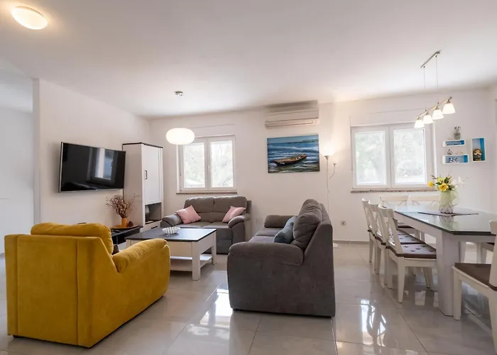 Veronika 2 * Πούλα