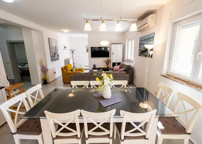 Veronika 2 Πούλα