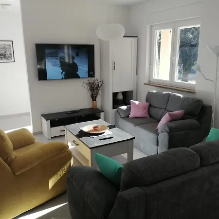 Holiday home Veronika 2 Pula